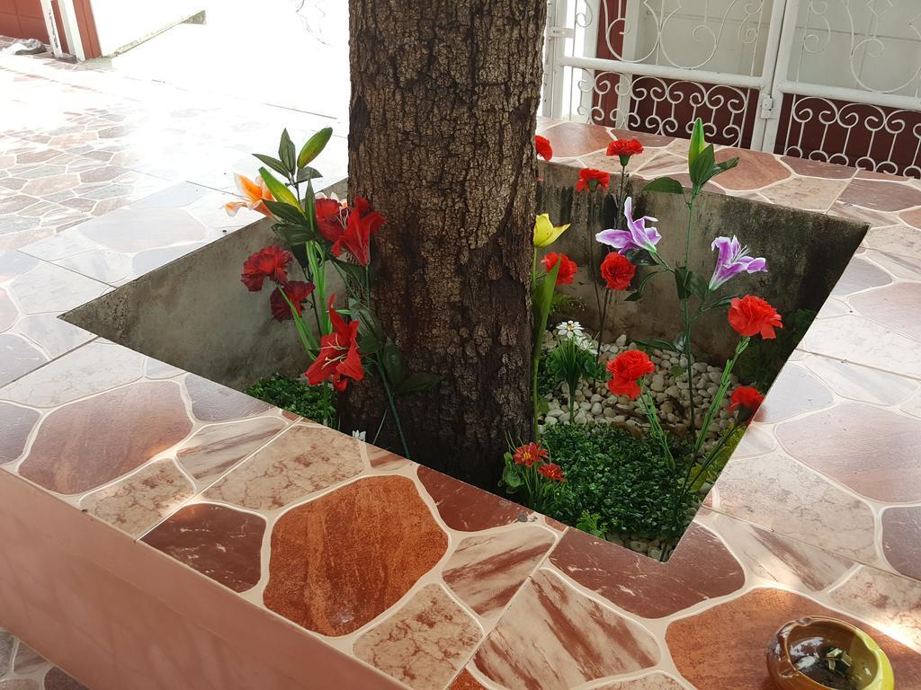 Emmanuel Guesthouse Прачуап Кири Кан Екстериор снимка